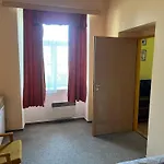 Apartmanovy Dum Obecna Skola Διαμέρισμα *