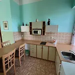 Apartmanovy Dum Obecna Skola