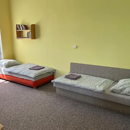 Apartmánový Dům Obecná škola Appartamento