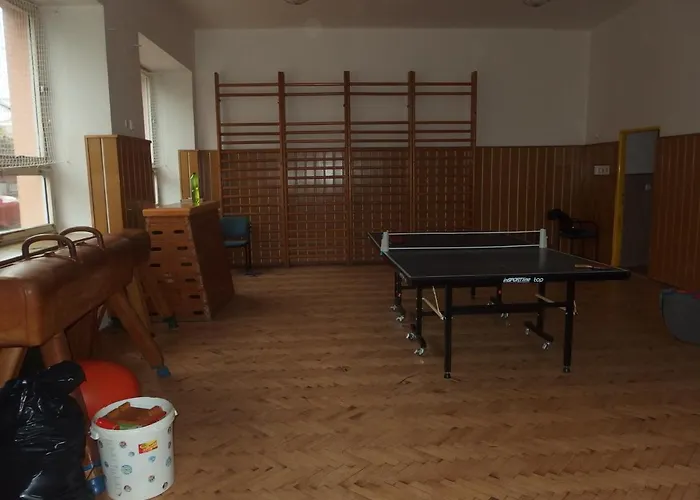アパート Apartmanovy Dum Obecna Skola
