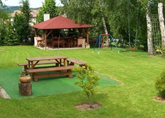 アパート Apartmanovy Dum Obecna Skola Světlík