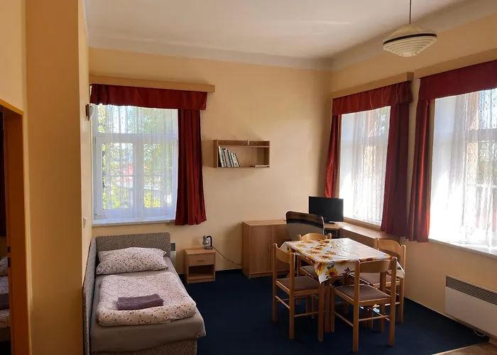 Apartmanovy Dum Obecna Skola * Světlík