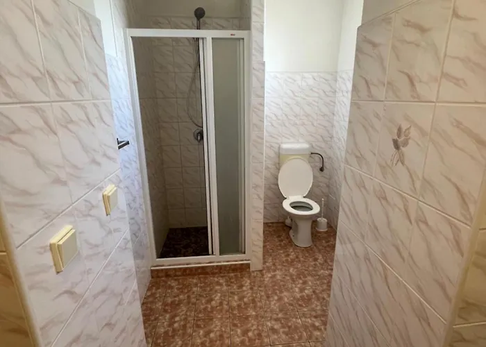 Apartmanovy Dum Obecna Skola アパート